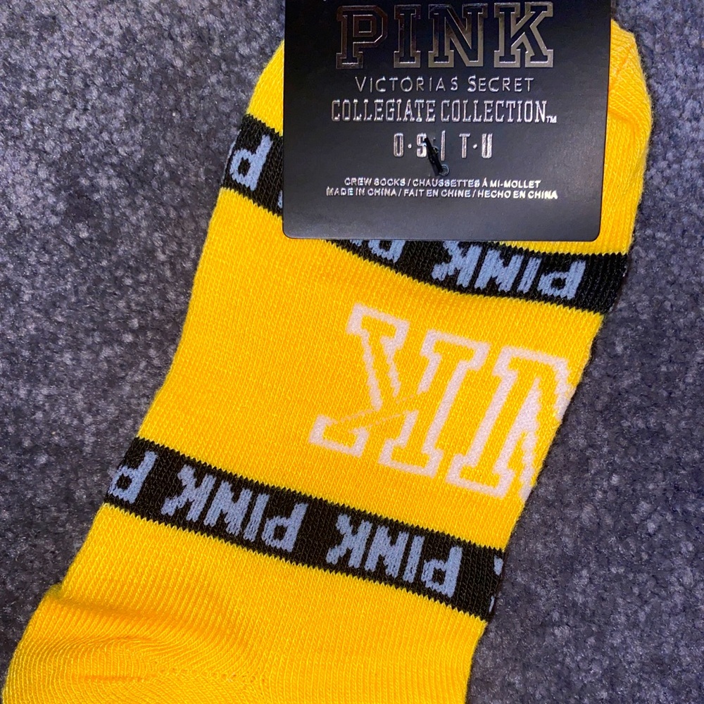 PINK SOCKS